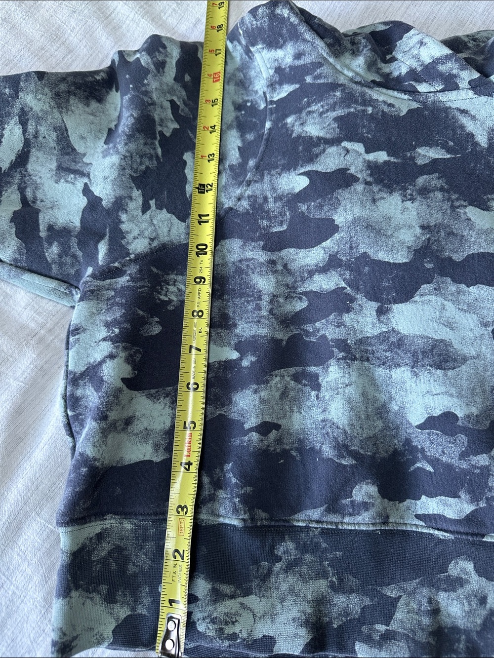 Lululemon Loungeful Cropped Hoodie - Picture 6 of 6